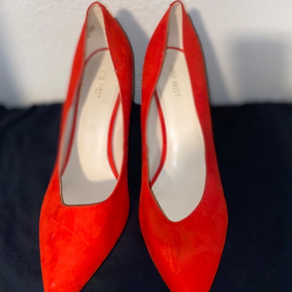 Red Heels - Picture 2 of 4